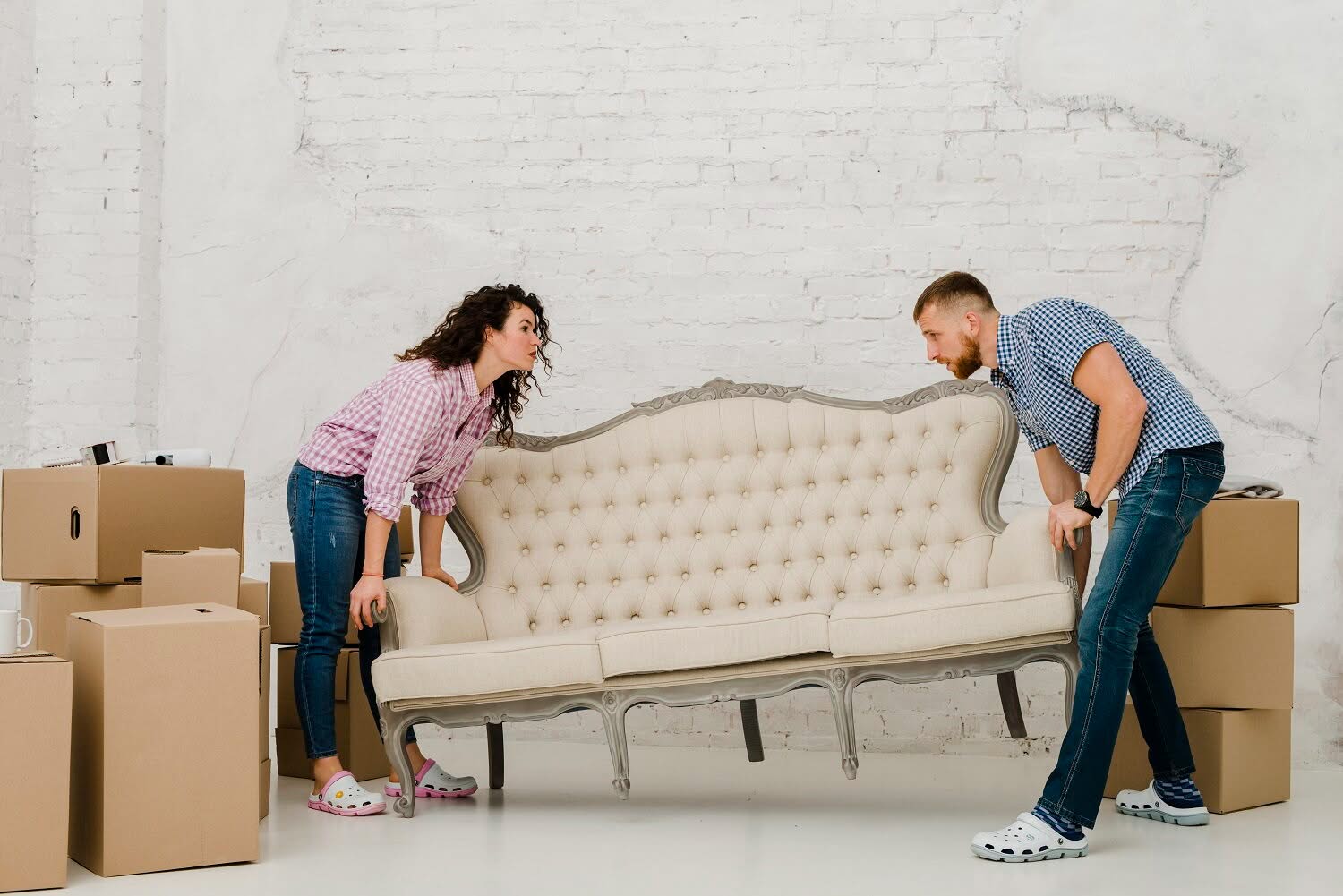 Why You Need Professional Residential Furniture Movers for Heavy Items